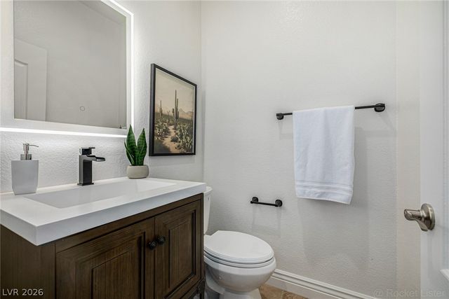 7840 Thunder Echo Street, Las Vegas, NV 89131