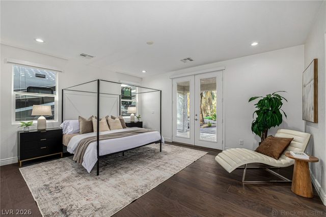 7840 Thunder Echo Street, Las Vegas, NV 89131