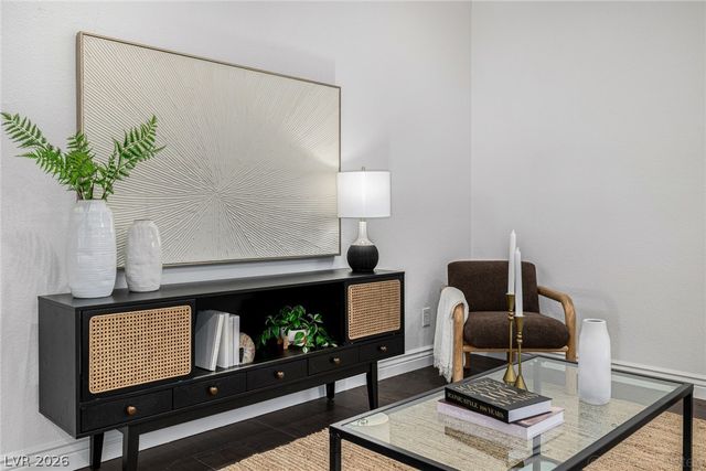 7840 Thunder Echo Street, Las Vegas, NV 89131