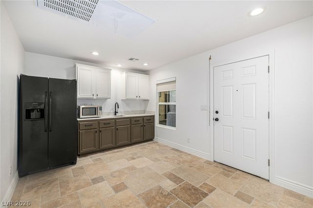 7840 Thunder Echo Street, Las Vegas, NV 89131