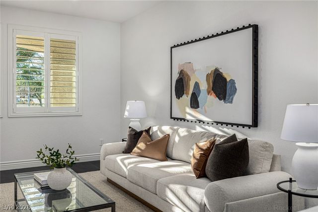 7840 Thunder Echo Street, Las Vegas, NV 89131