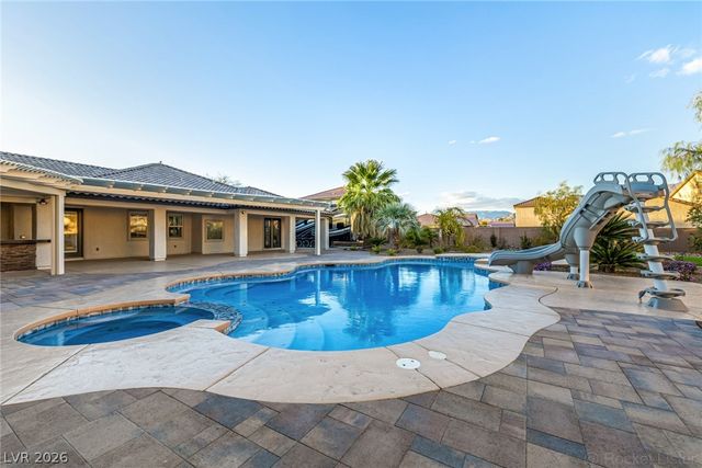 7840 Thunder Echo Street, Las Vegas, NV 89131