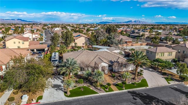 7840 Thunder Echo Street, Las Vegas, NV 89131