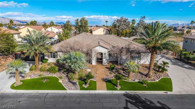 7840 Thunder Echo Street, Las Vegas, NV 89131