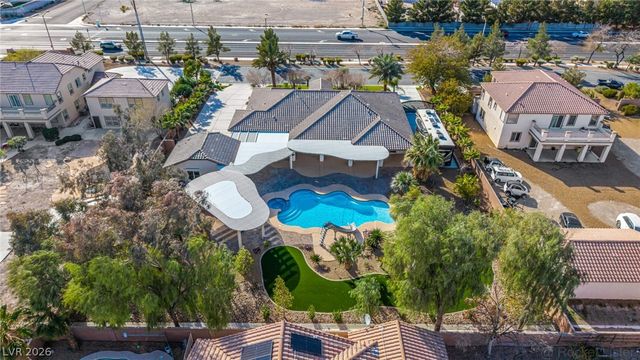 7840 Thunder Echo Street, Las Vegas, NV 89131