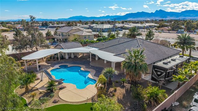 7840 Thunder Echo Street, Las Vegas, NV 89131
