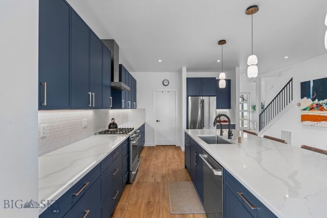 2816 S 30th Avenue, Bozeman, MT 59718