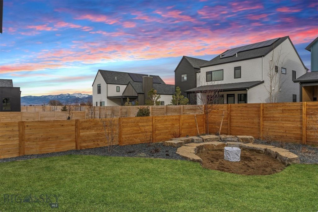 2816 S 30th Avenue, Bozeman, MT 59718 photo 2