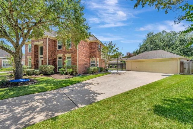 16827 Whitewater Falls Court, Pasadena, TX 77059
