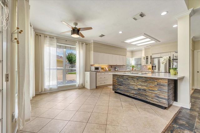 16827 Whitewater Falls Court, Pasadena, TX 77059