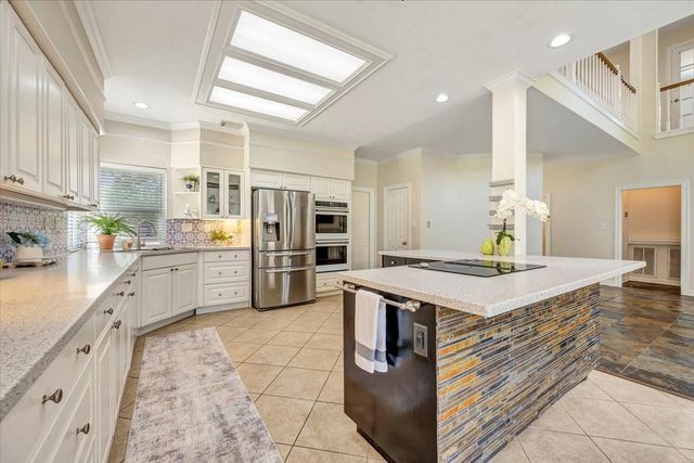 16827 Whitewater Falls Court, Pasadena, TX 77059
