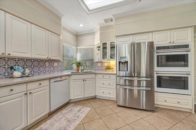 16827 Whitewater Falls Court, Pasadena, TX 77059
