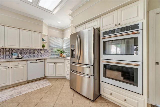 16827 Whitewater Falls Court, Pasadena, TX 77059