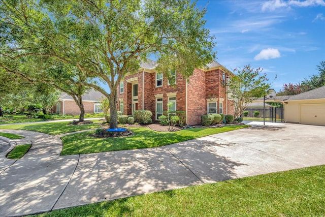 16827 Whitewater Falls Court, Pasadena, TX 77059