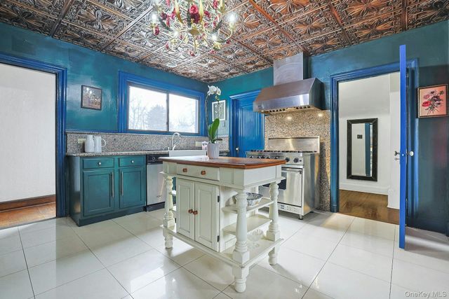 66 Mamaroneck Road, Scarsdale, NY 10583