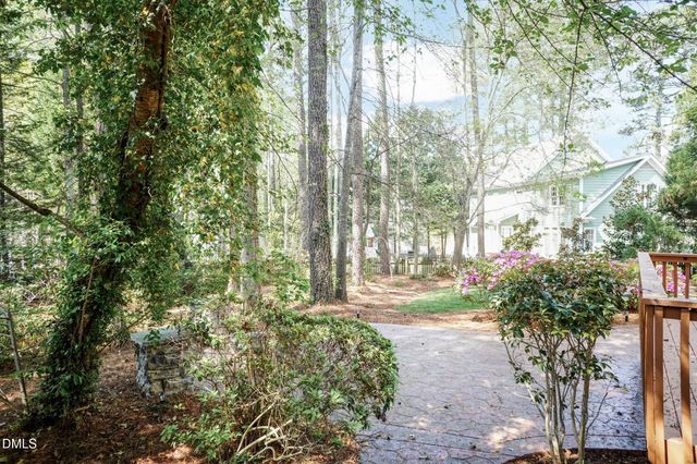 102 Langshire Court, Apex, NC 27502