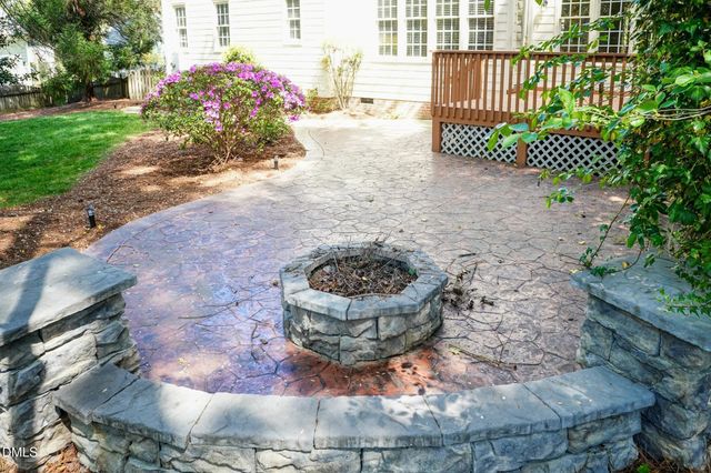 102 Langshire Court, Apex, NC 27502