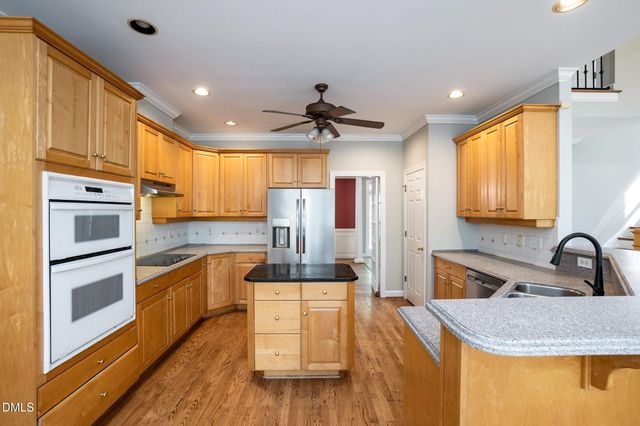 102 Langshire Court, Apex, NC 27502