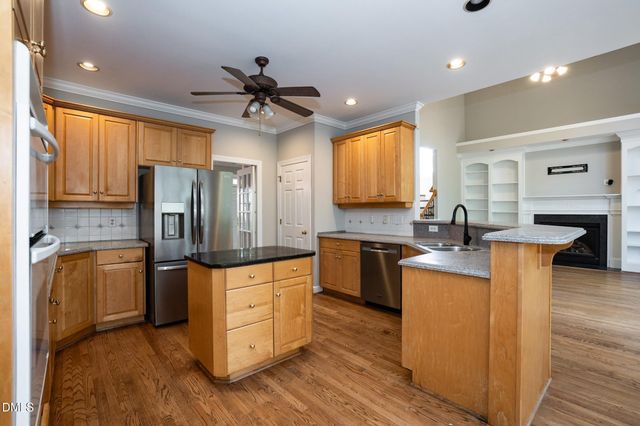 102 Langshire Court, Apex, NC 27502