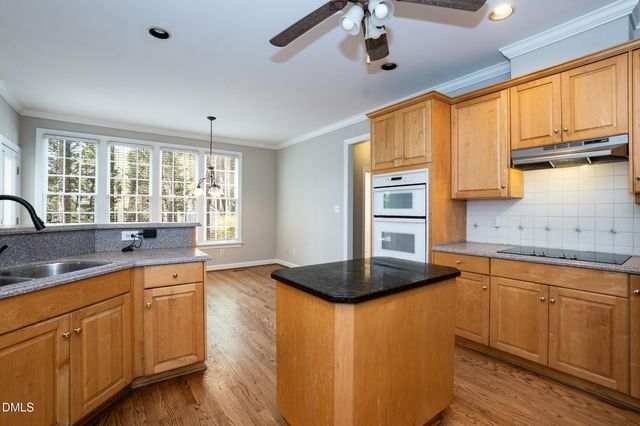 102 Langshire Court, Apex, NC 27502