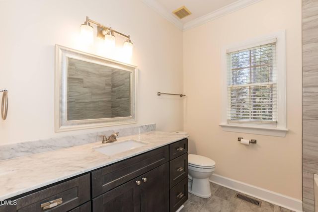 102 Langshire Court, Apex, NC 27502