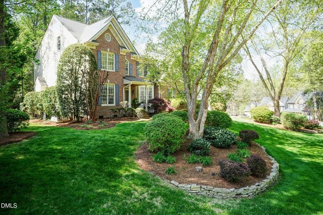 102 Langshire Court, Apex, NC 27502