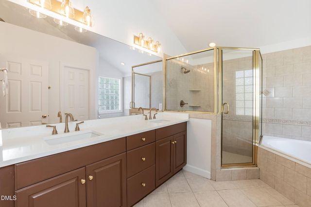 102 Langshire Court, Apex, NC 27502