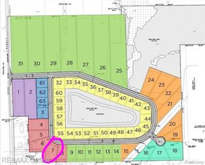 5421 Spring Meadows Way #7, Fenton Charter Township, MI 48451