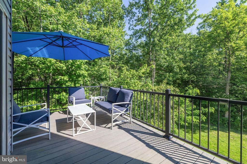 Image 34 of property listing at 7902 MOSS BROOK CT, Glen Burnie, MD 21060