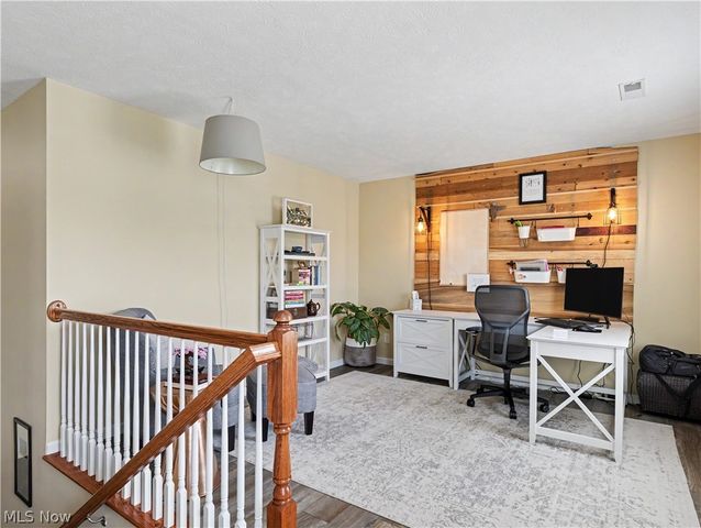 3127 Liberty Ledges Drive, Twinsburg, OH 44087