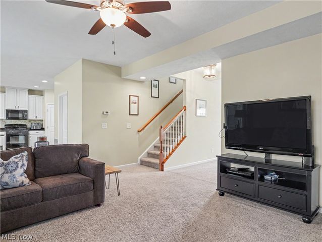3127 Liberty Ledges Drive, Twinsburg, OH 44087