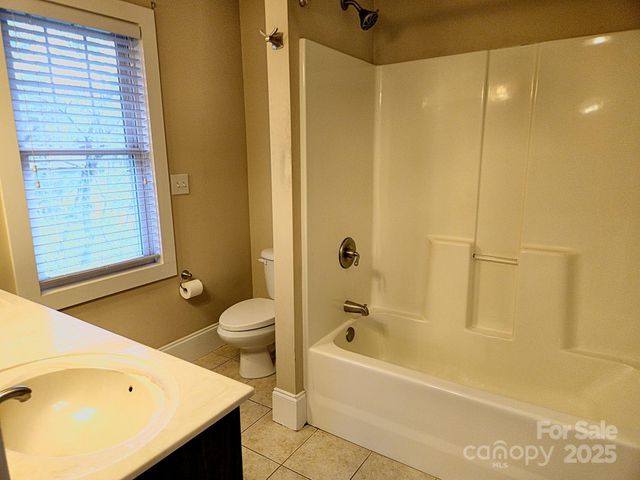 17 Lamar Avenue, Asheville, NC 28803