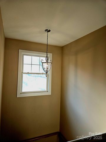 17 Lamar Avenue, Asheville, NC 28803