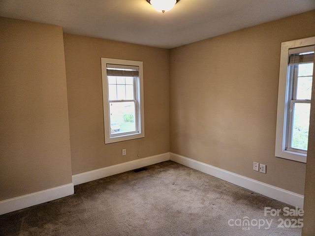 17 Lamar Avenue, Asheville, NC 28803