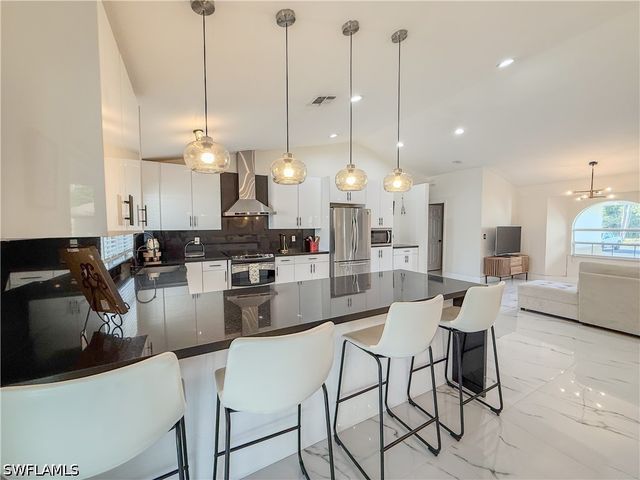 4285 47th AVE NE, Naples, FL 34120