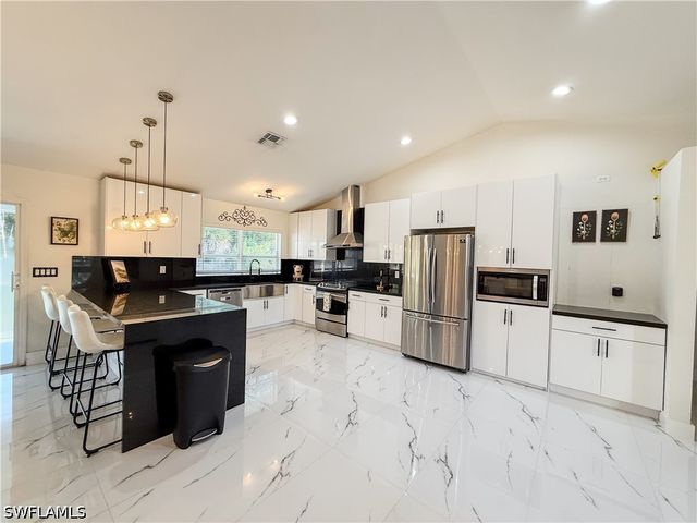 4285 47th AVE NE, Naples, FL 34120