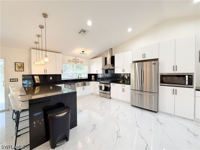 4285 47th AVE NE, Naples, FL 34120