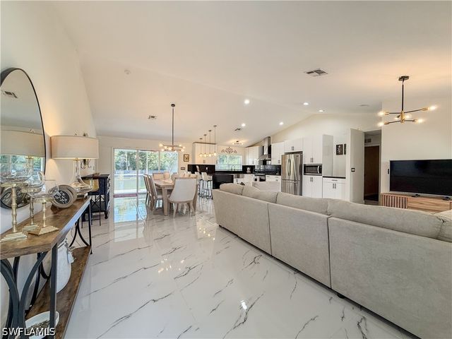 4285 47th AVE NE, Naples, FL 34120