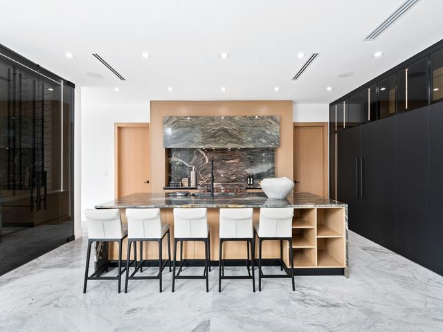 111 Fiesta Way, Fort Lauderdale, FL 33301