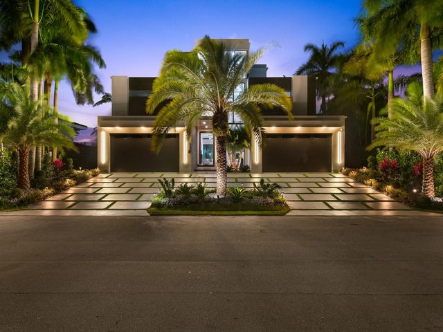 111 Fiesta Way, Fort Lauderdale, FL 33301