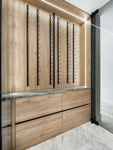 111 Fiesta Way, Fort Lauderdale, FL 33301