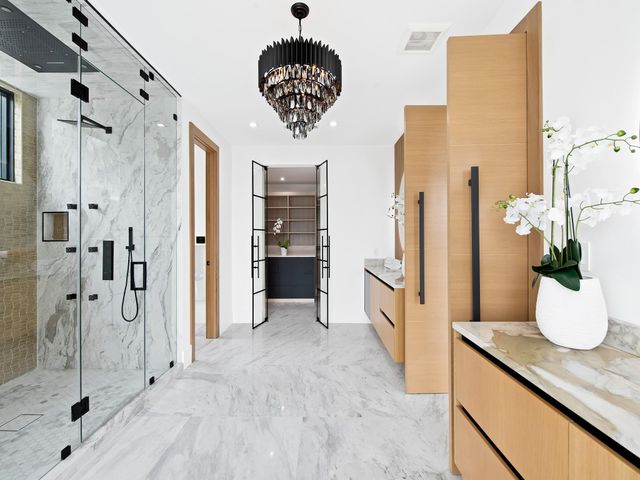 111 Fiesta Way, Fort Lauderdale, FL 33301