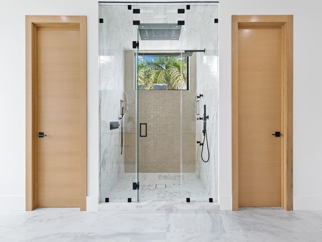 111 Fiesta Way, Fort Lauderdale, FL 33301