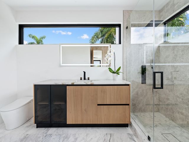 111 Fiesta Way, Fort Lauderdale, FL 33301