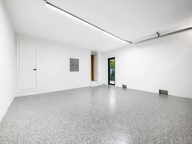 111 Fiesta Way, Fort Lauderdale, FL 33301