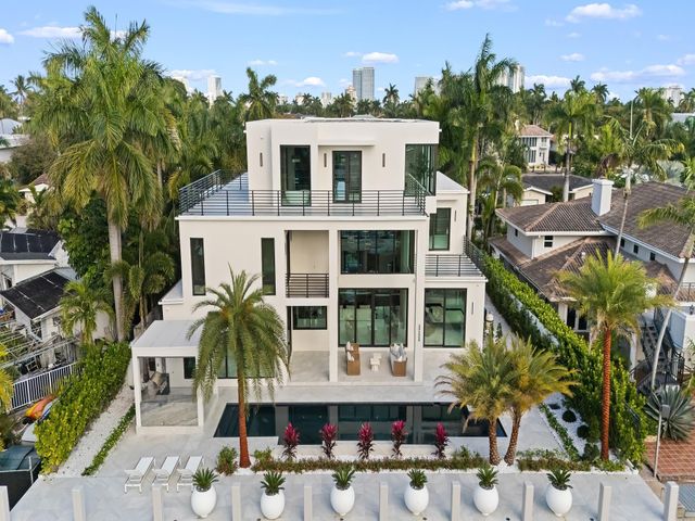 111 Fiesta Way, Fort Lauderdale, FL 33301