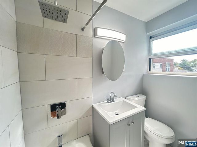 320 Claremont Avenue A6, Montclair, NJ 07042