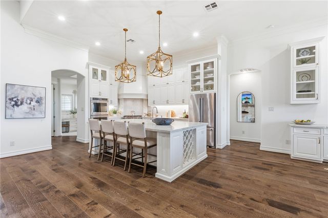 4425 Williams Lake Drive, College Station, TX 77845