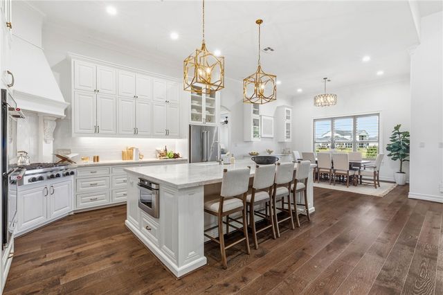 4425 Williams Lake Drive, College Station, TX 77845