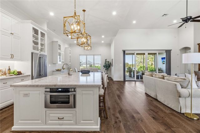 4425 Williams Lake Drive, College Station, TX 77845